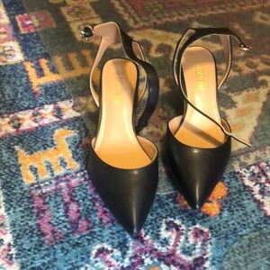 Black Pointed Toe Heels size 8.5